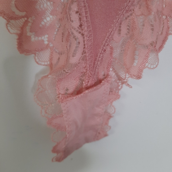 Free People Intimately FB Wild Bunch Bodysuit Pink Lace Trim Womens Size S Vneck - Picture 7 of 13